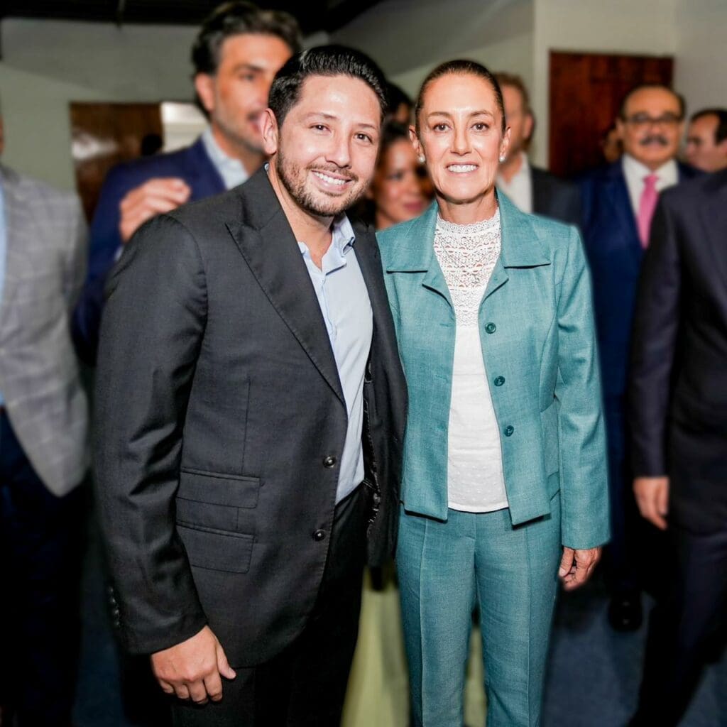Asiste Renán Sánchez a la entrega de constancia de Claudia Sheinbaum, por parte del Partido Verde