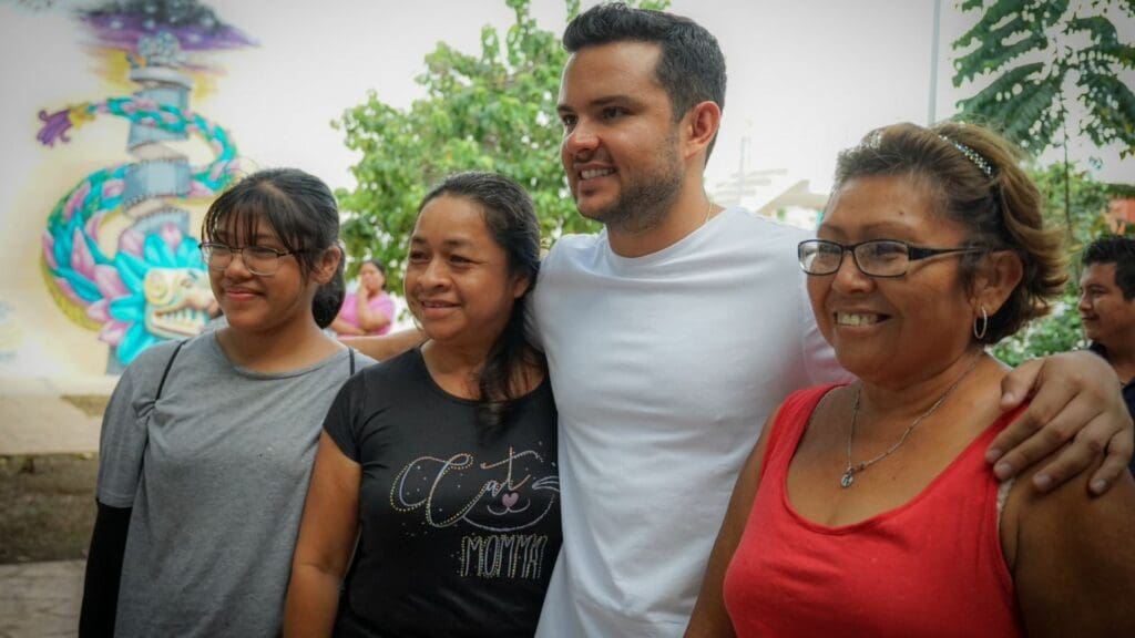Anuncia Pablo Bustamante servicios gratuitos de la Caravana del Bienestar en Cancún