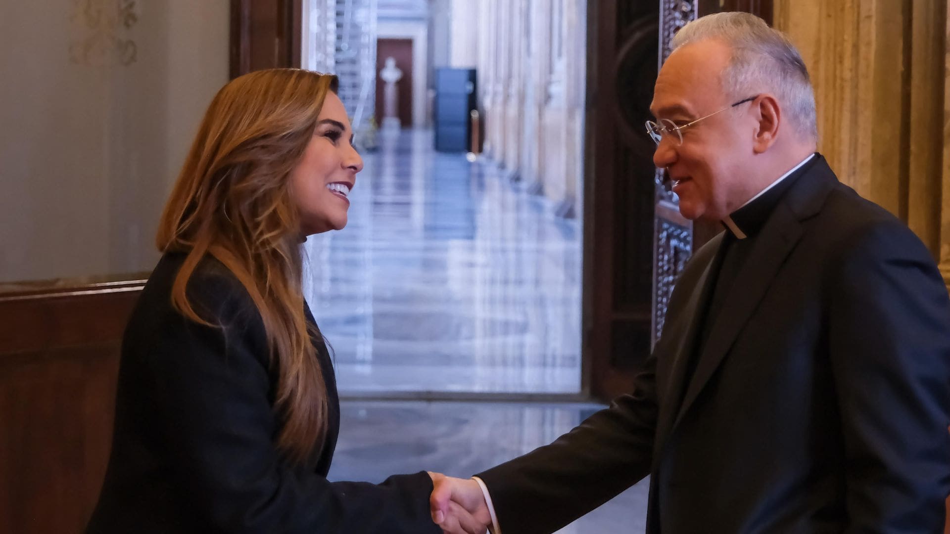 En México y Quintana Roo se trabaja para llevar el bienestar a la gente, dice Mara Lezama desde El Vaticano