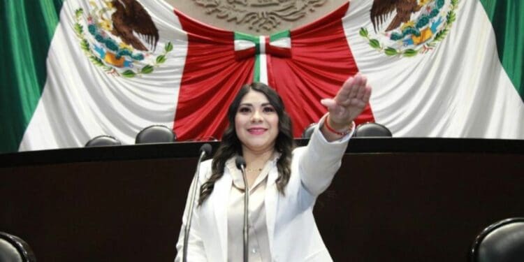 Iliana Campos asume como diputada federal suplente del distrito 02 de Quintana Roo