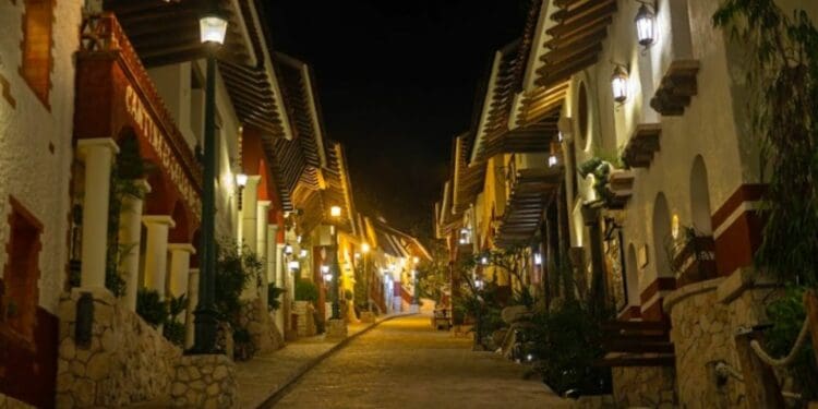 Xenses Insomnia, la nueva experiencia nocturna de Grupo Xcaret, abre sus puertas