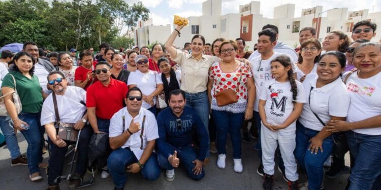 Playa del Carmen, primer municipio del país donde la presidenta Claudia Sheinbaum entrega viviendas del bienestar