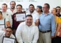 Gobierno de Estefanía Mercado entrega reconocimientos a integrantes de la Caravana Humanitaria de Playa del Carmen