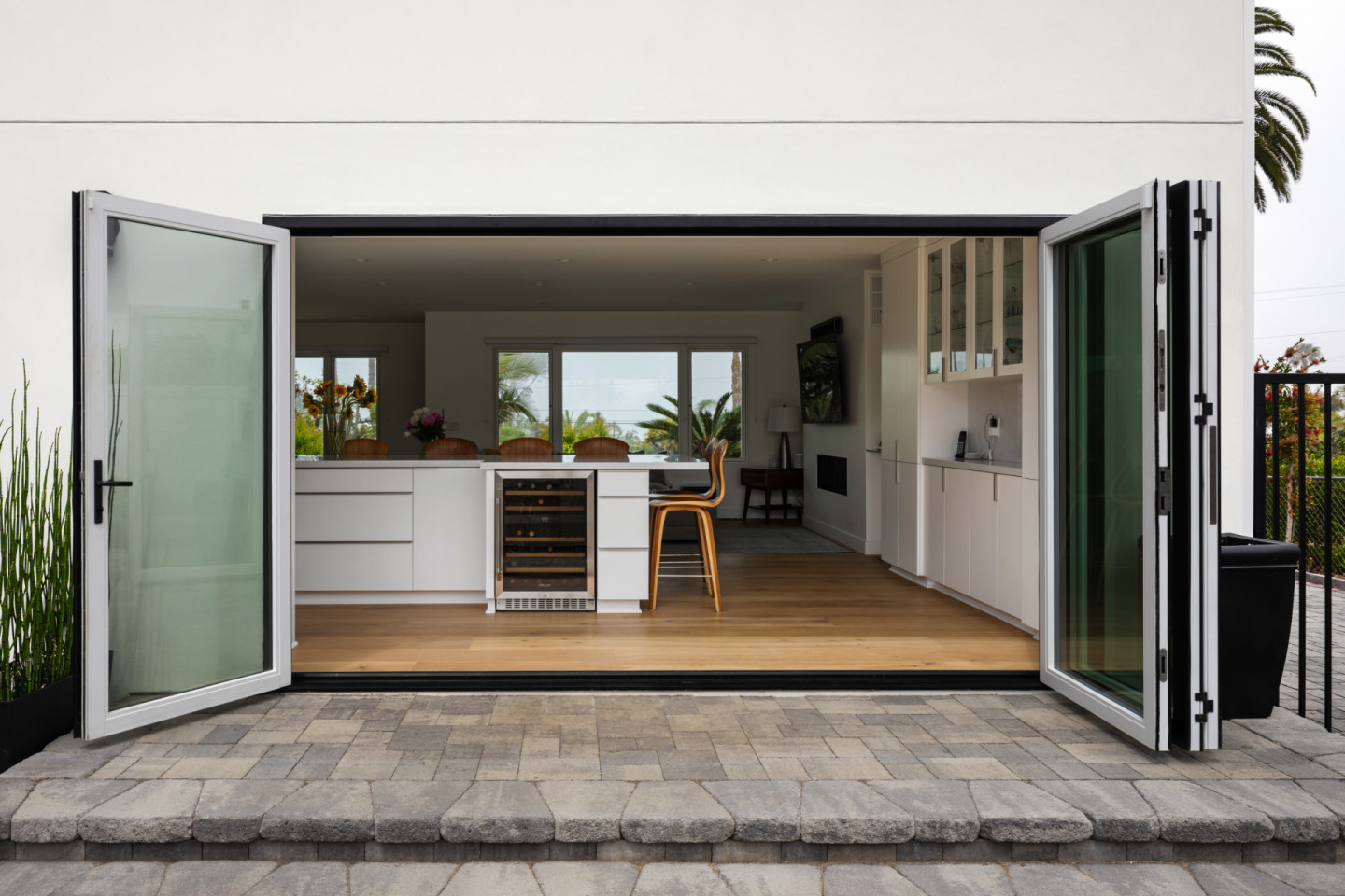 Folding Doors Bifold Doors Interior & Exterior LaCantina Doors