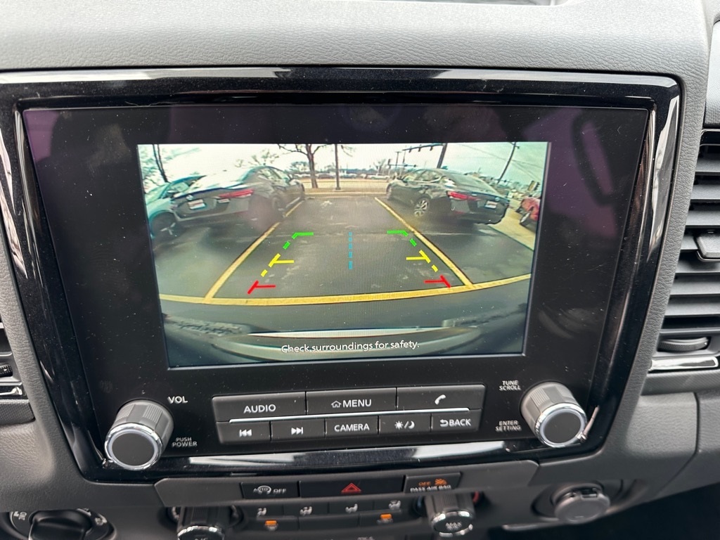 New 2023 Nissan Frontier SV 4D Crew Cab in Milwaukee 57741 Rosen