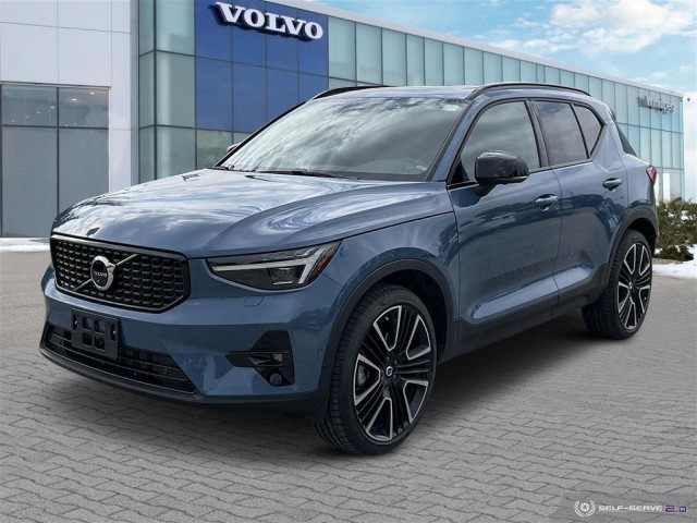 2023 Volvo XC40 Ultimate Dark Theme RETIRED COURTESY VEHICLE WITH WINTER WHEEL KIT