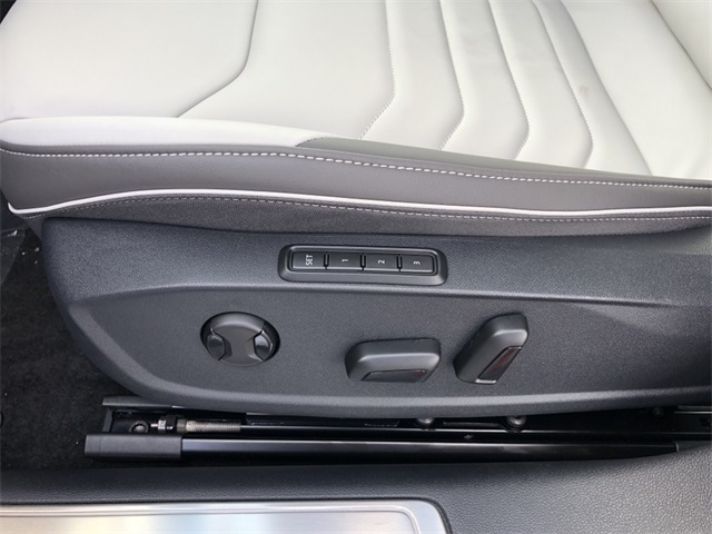 New 2022 Volkswagen Arteon 2.0T SEL R-Line