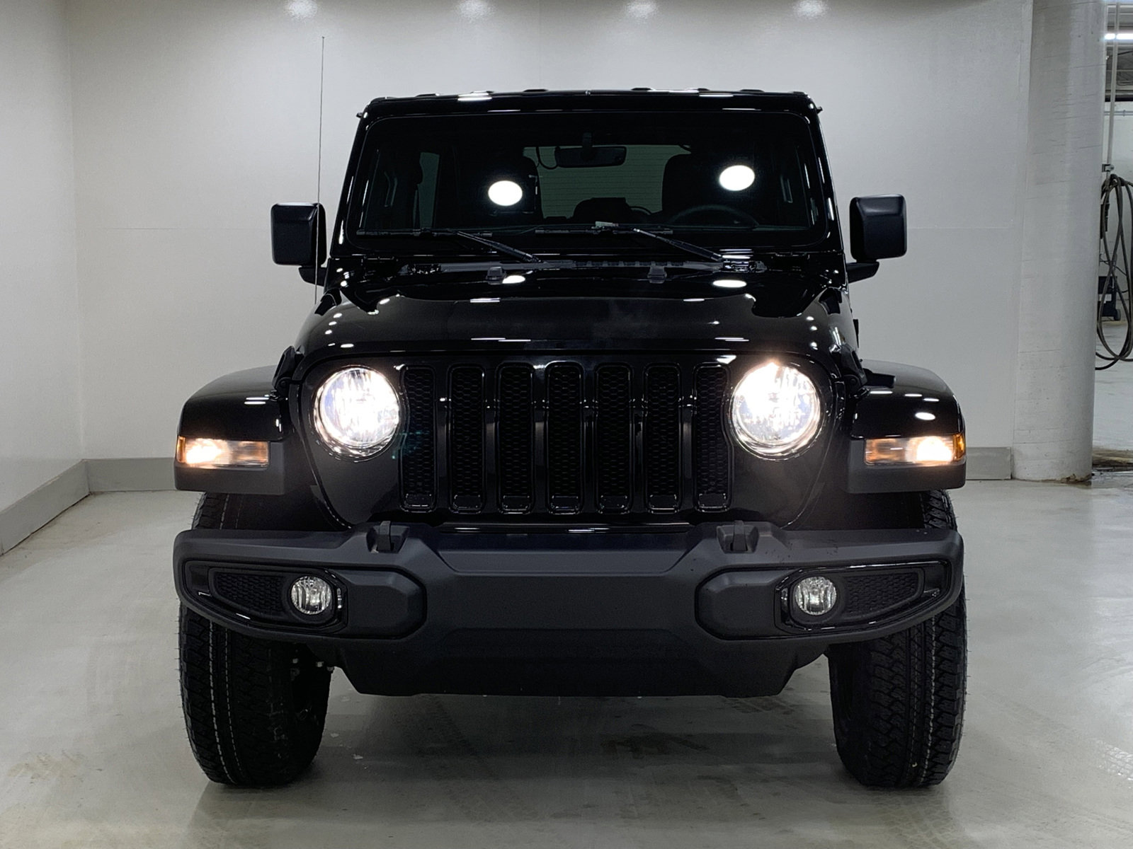 New 2023 Jeep Wrangler Sahara Altitude Convertible near Moose Jaw 23W21