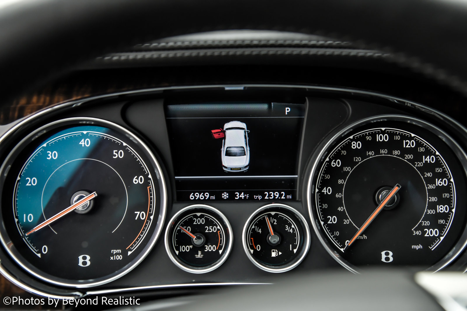 Pre-Owned 2017 Bentley Flying Spur V8