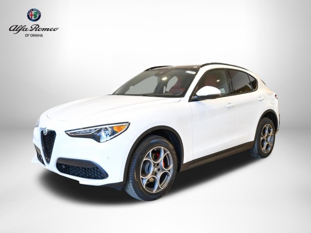 2023 Alfa Romeo Stelvio Sprint