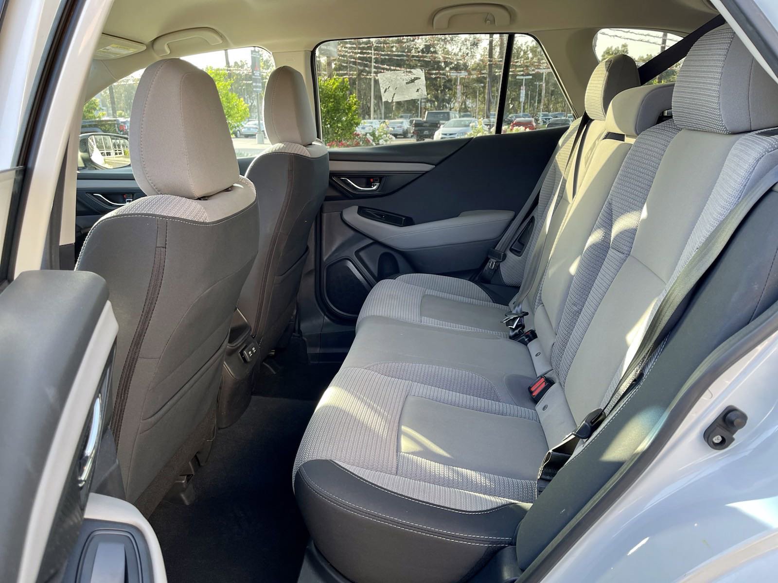 Used 2020 Crystal White Pearl Subaru Premium image 25