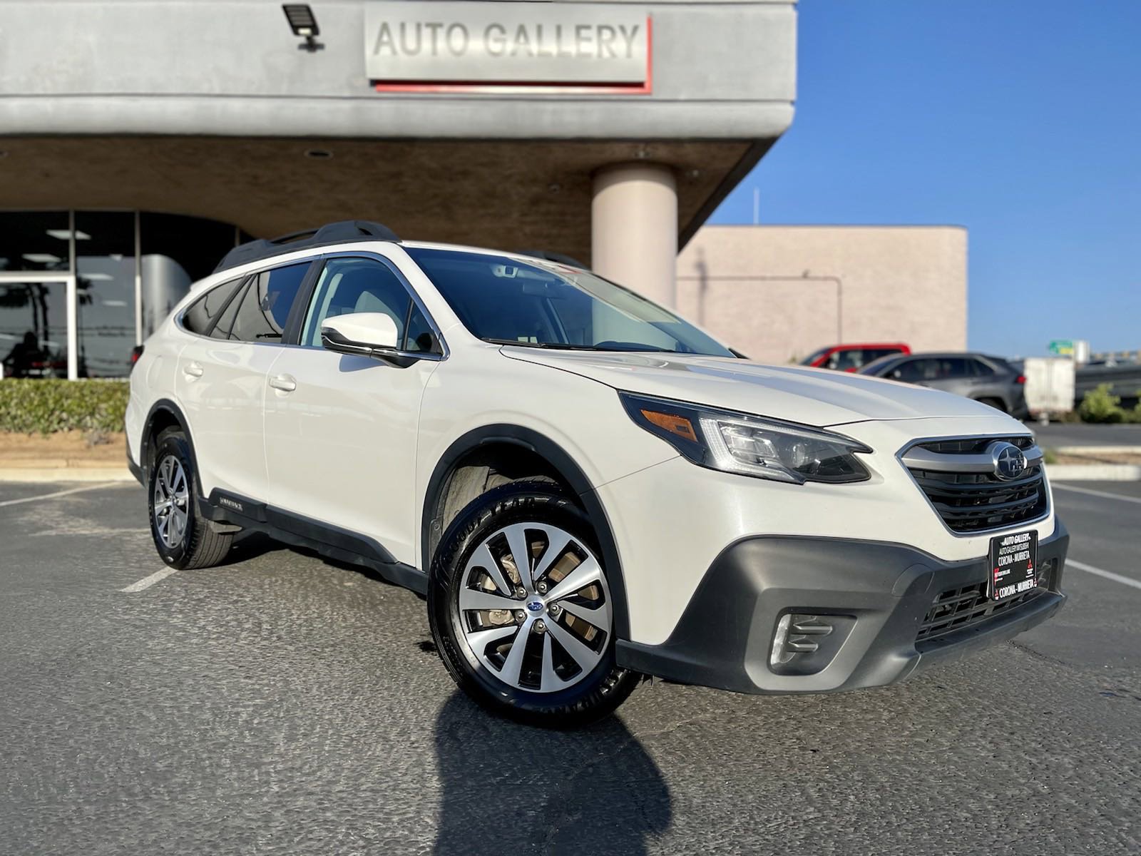Used 2020 Crystal White Pearl Subaru Premium image 4