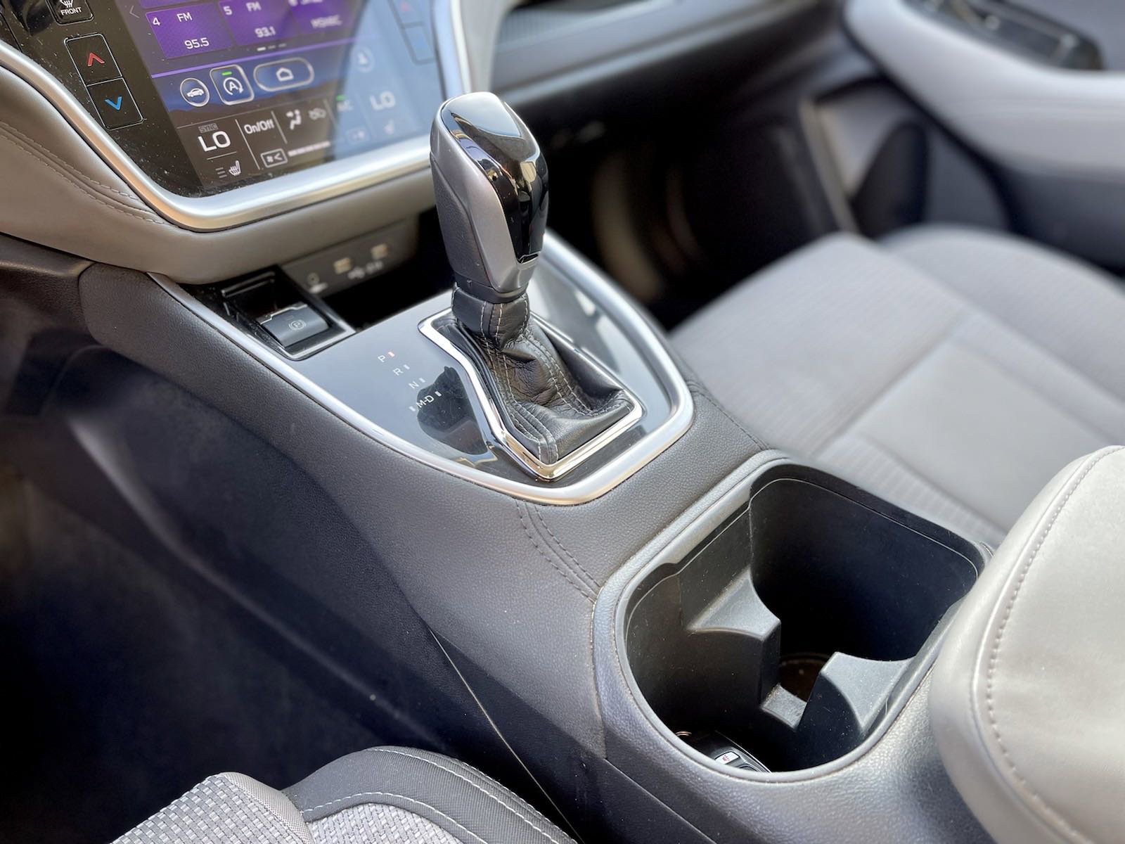 Used 2020 Crystal White Pearl Subaru Premium image 22