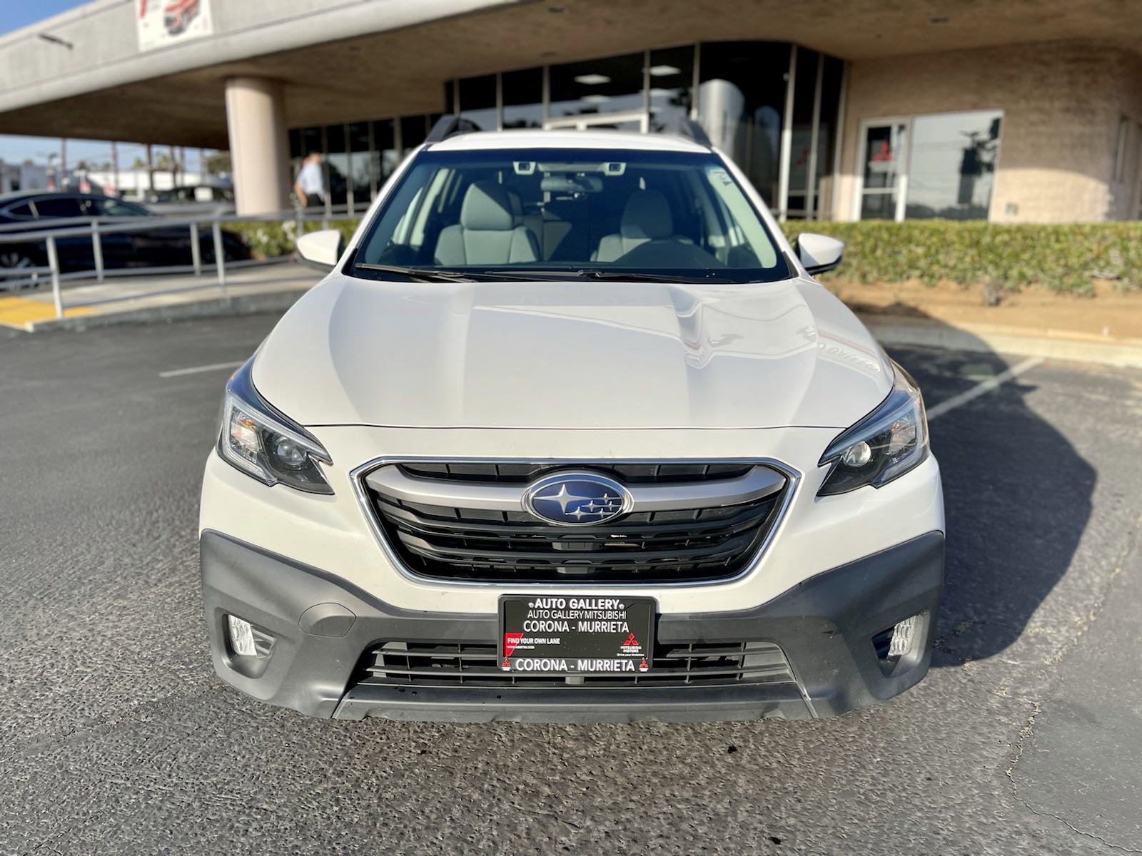 Used 2020 Crystal White Pearl Subaru Premium image 3