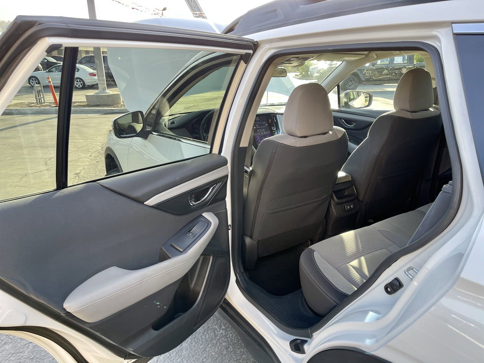 Used 2020 Crystal White Pearl Subaru Premium image 24