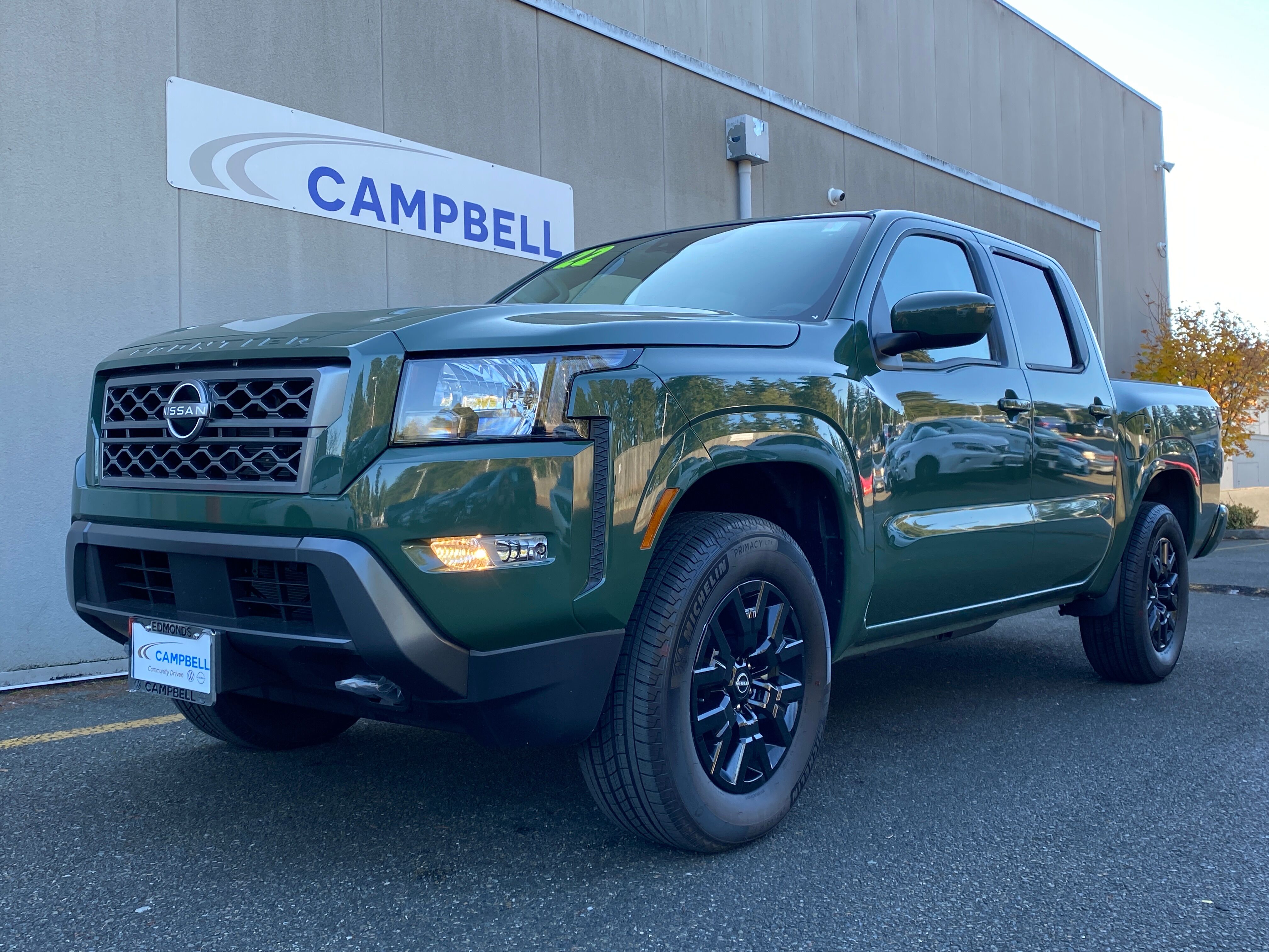 PreOwned 2022 Nissan Frontier SV 4D Crew Cab in Edmonds N1894