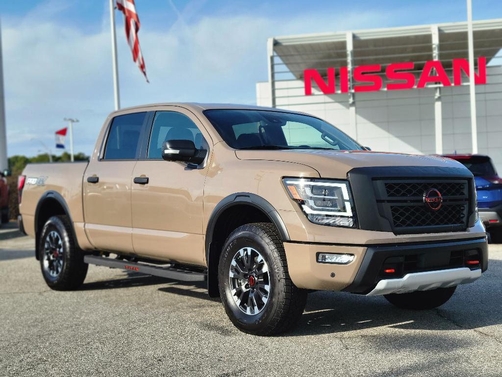 New 2023 Nissan Titan PRO4X 4×4 Crew Cab in Tifton N17933 Tenneson