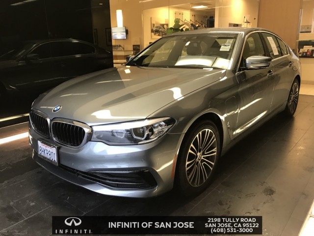 Pre-Owned 2019 BMW 5 Series 530e iPerformance