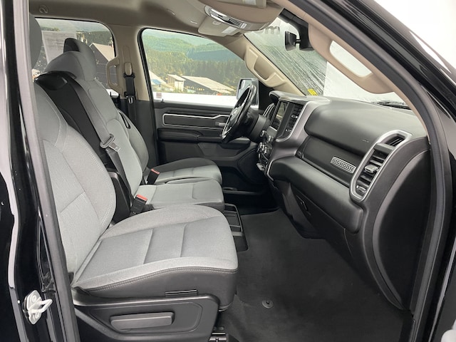 Used 2019 Black Ram Big Horn/Lone Star image 13