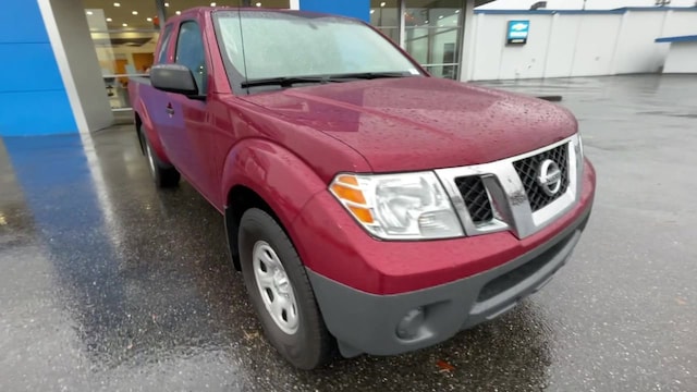 Used 2020 Red Nissan S image 2
