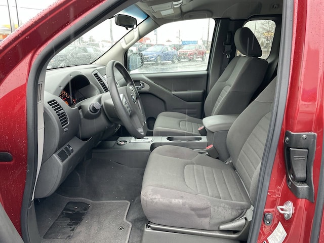 Used 2020 Red Nissan S image 18