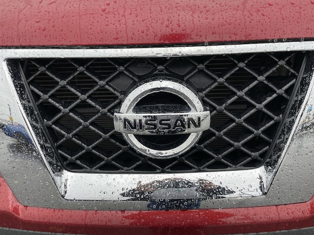 Used 2020 Red Nissan S image 29