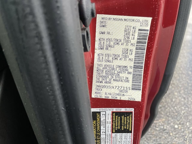 Used 2020 Red Nissan S image 32
