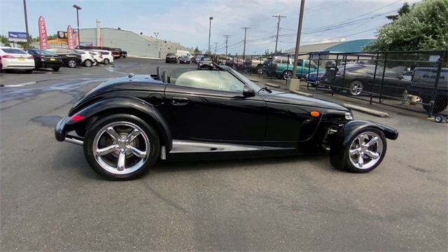 Used 2000 Black Plymouth image 9