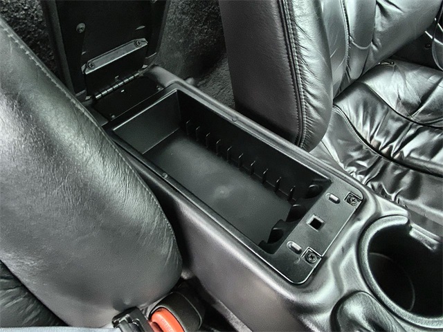 Used 2000 Black Plymouth image 19