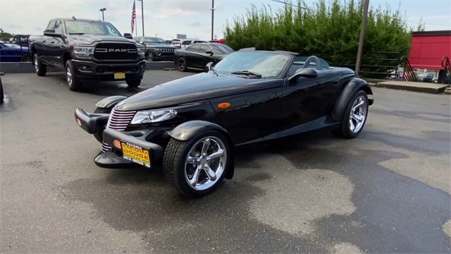 Used 2000 Black Plymouth image 4