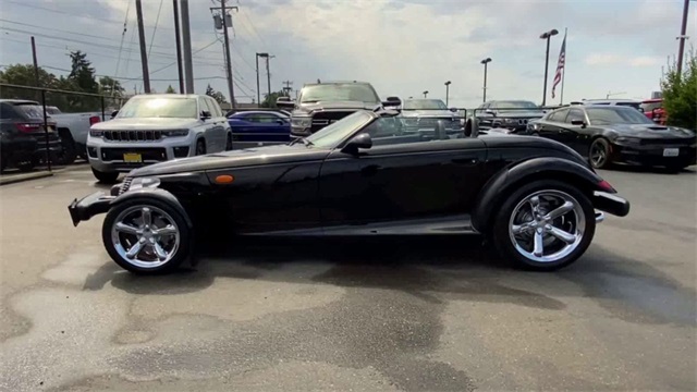 Used 2000 Black Plymouth image 5