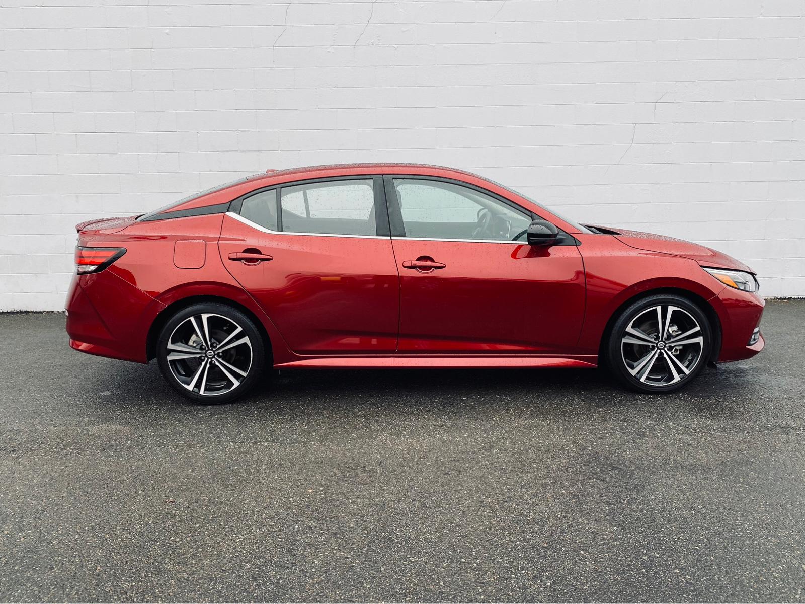 Used 2022 Scarlet Ember Tintcoat Nissan SR image 3
