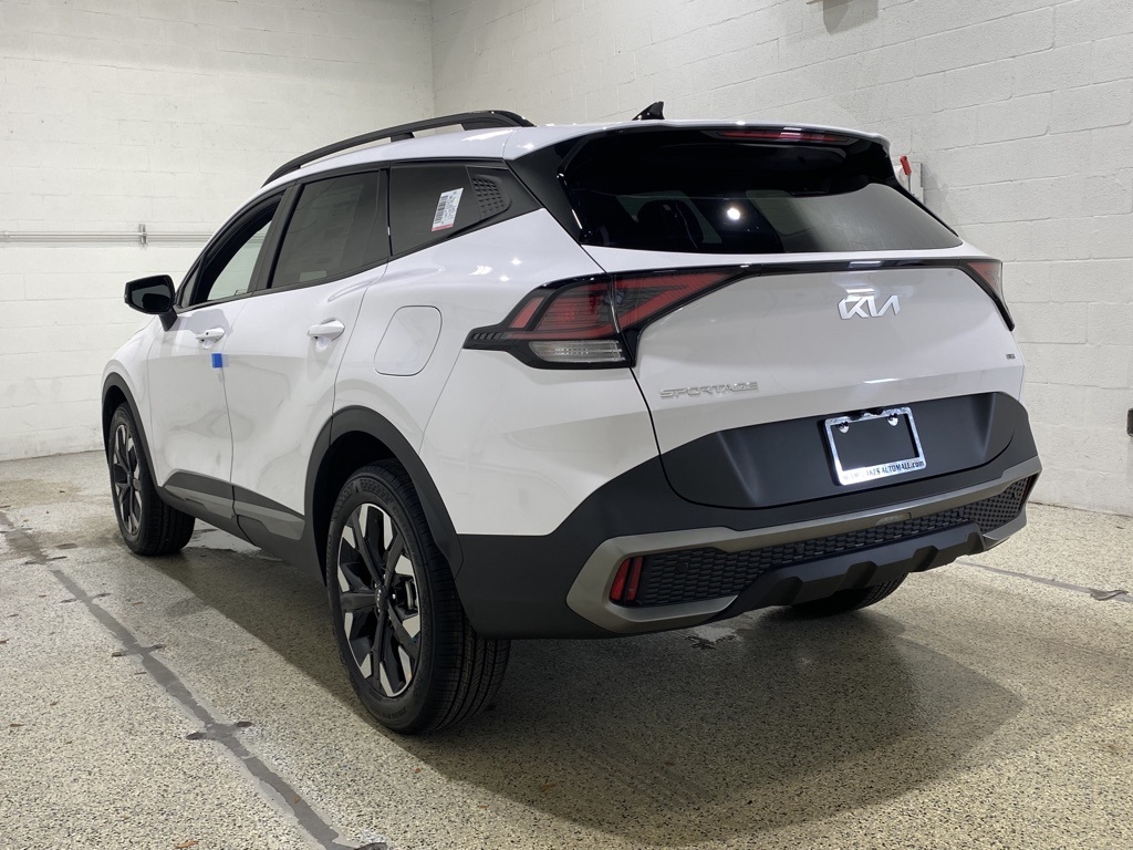 New 2023 Kia Sportage XLine 4D