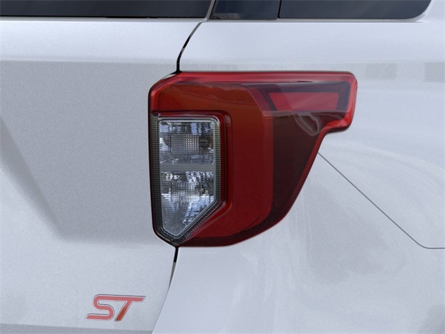 Used 2022 White Ford ST image 21