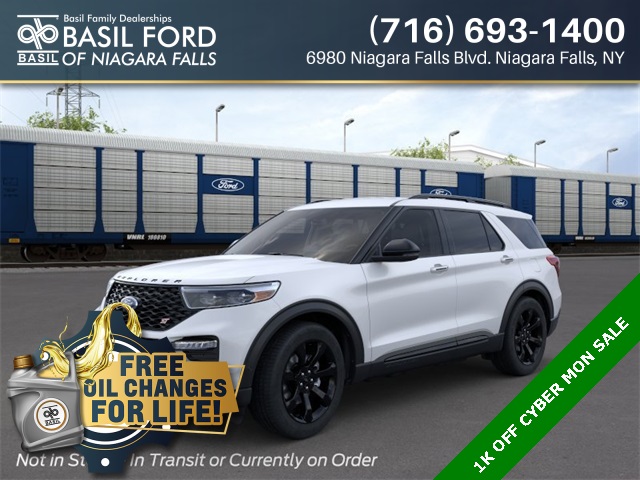 Used 2022 White Ford ST image 1