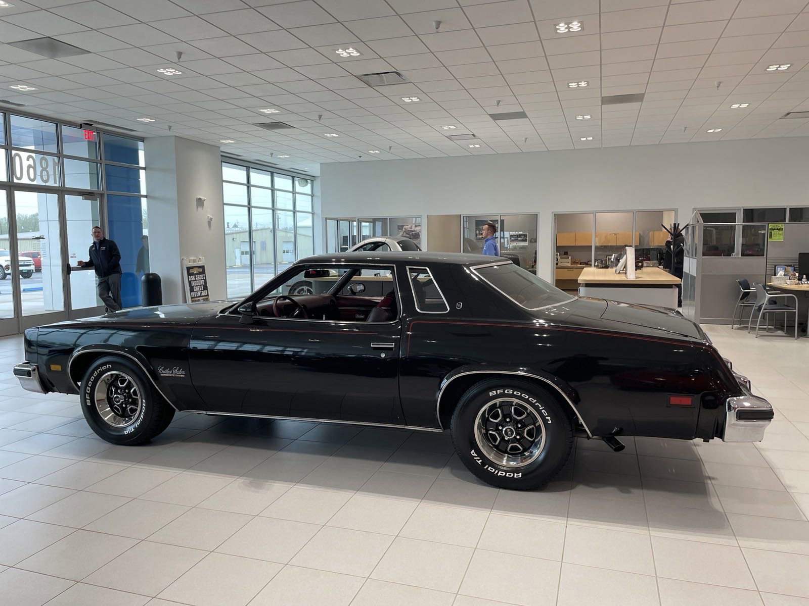 Used 1976 Black Oldsmobile image 5