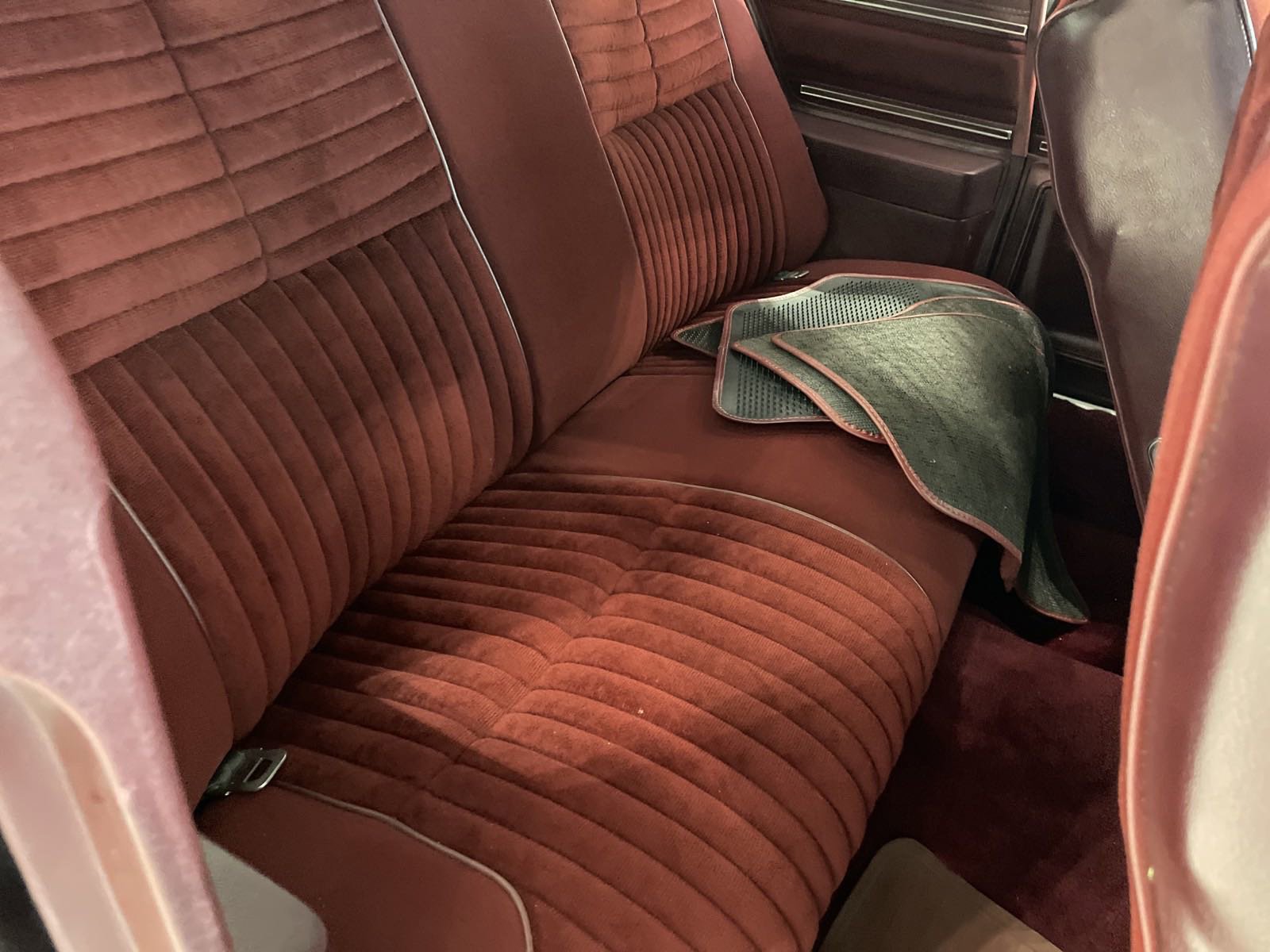 Used 1976 Black Oldsmobile image 30