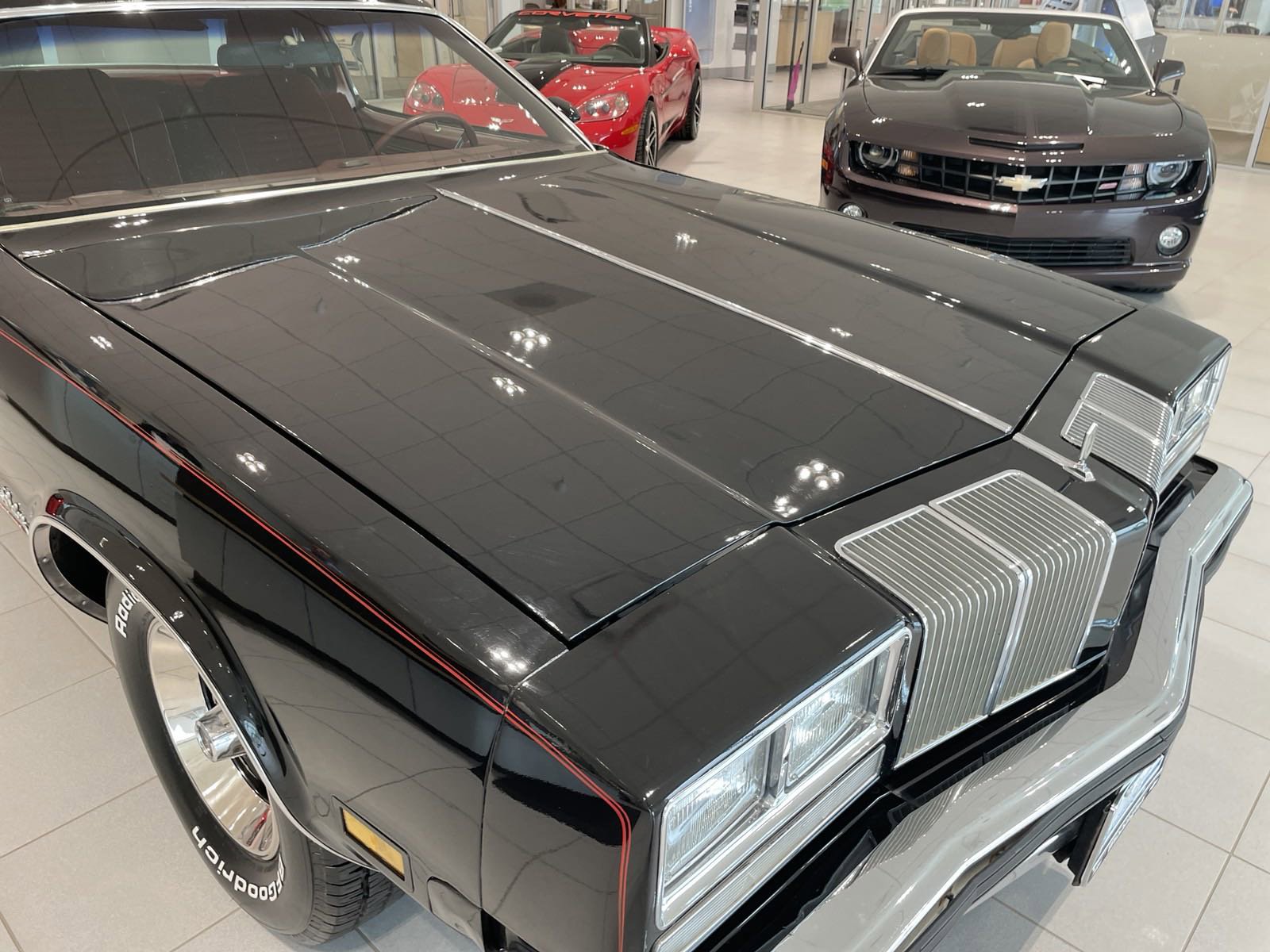 Used 1976 Black Oldsmobile image 12