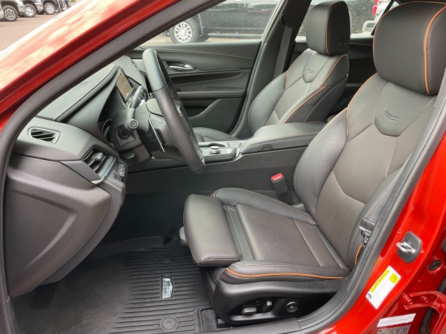 Used 2020 ORANGE Cadillac V-Series image 17