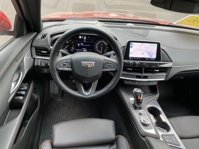 Used 2020 ORANGE Cadillac V-Series image 9