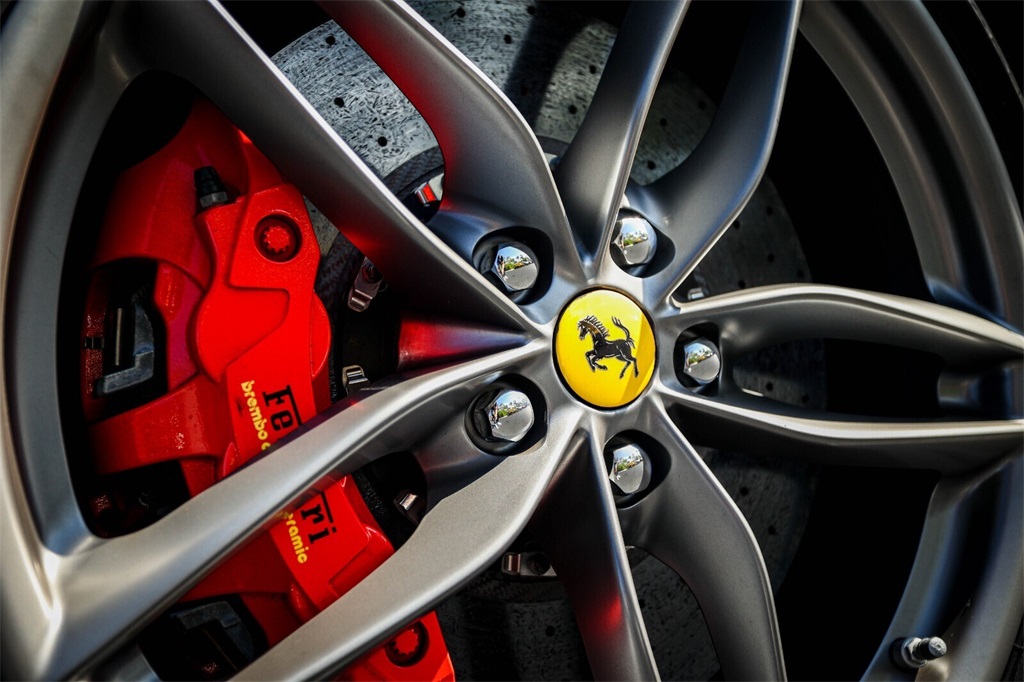 Certified Used 2019 Black Ferrari Base image 16