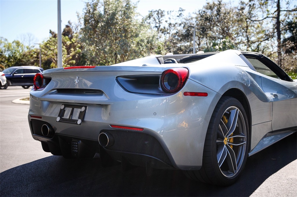 Certified Used 2017 Gray Ferrari Base image 18