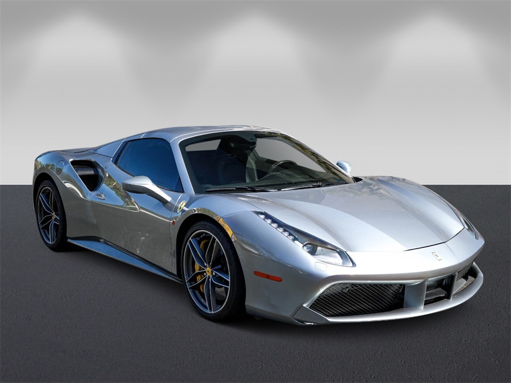 Certified Used 2017 Gray Ferrari Base image 9