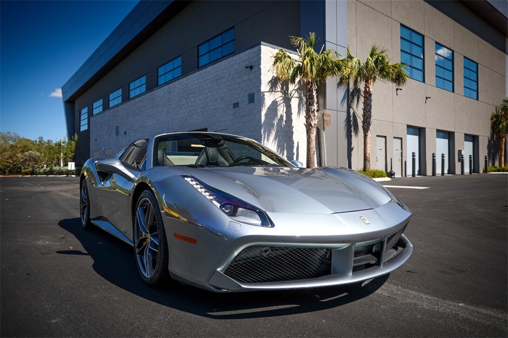 Certified Used 2017 Gray Ferrari Base image 13