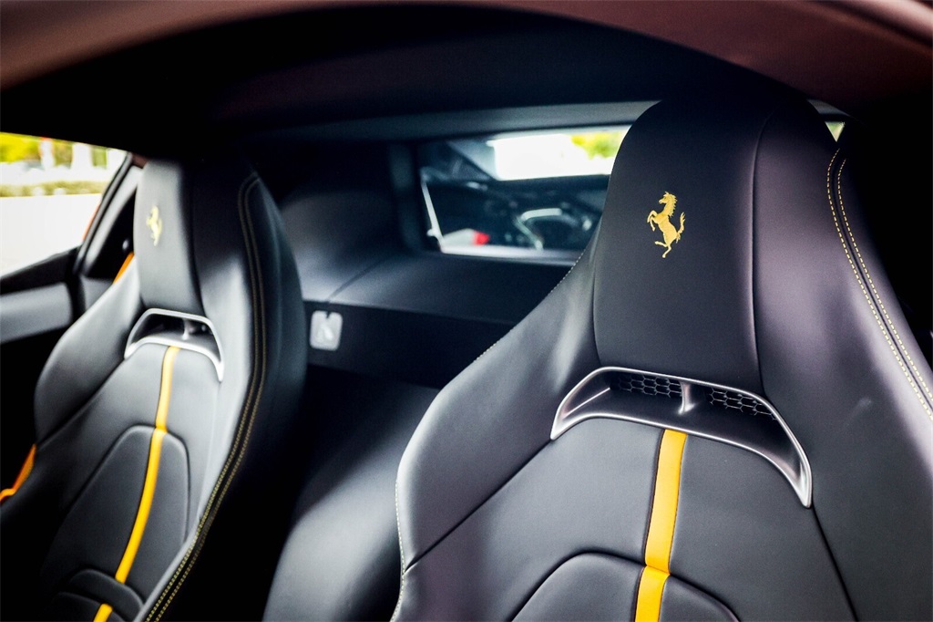 Certified Used 2021 Grigio Titanio Ferrari Base image 32