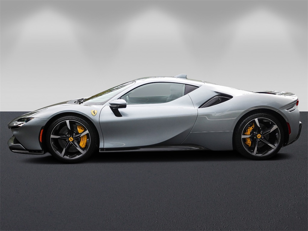 Certified Used 2021 Grigio Titanio Ferrari Base image 6