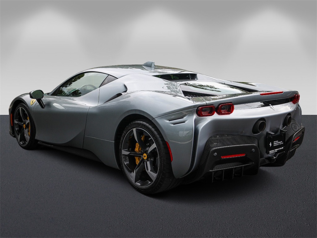 Certified Used 2021 Grigio Titanio Ferrari Base image 5