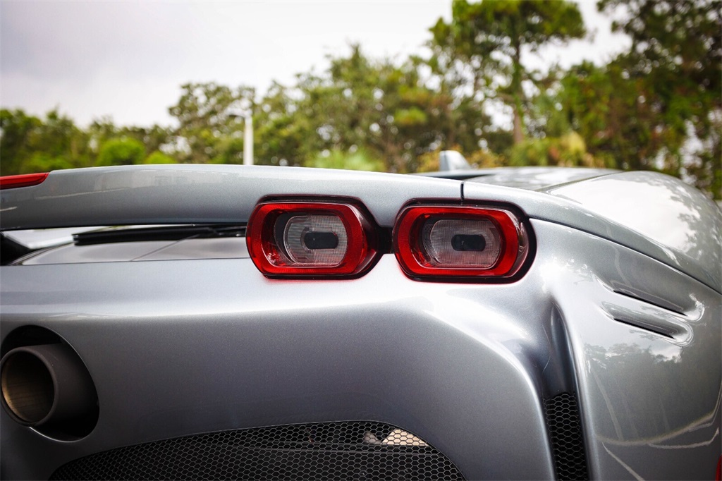 Certified Used 2021 Grigio Titanio Ferrari Base image 17