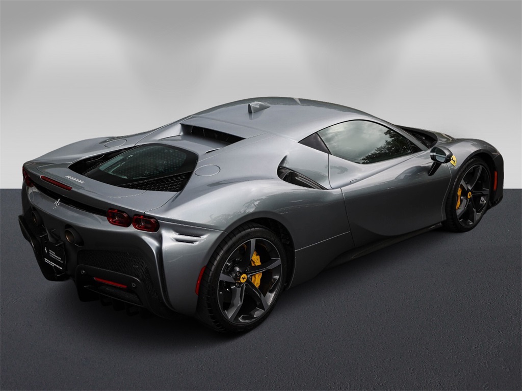Certified Used 2021 Grigio Titanio Ferrari Base image 10