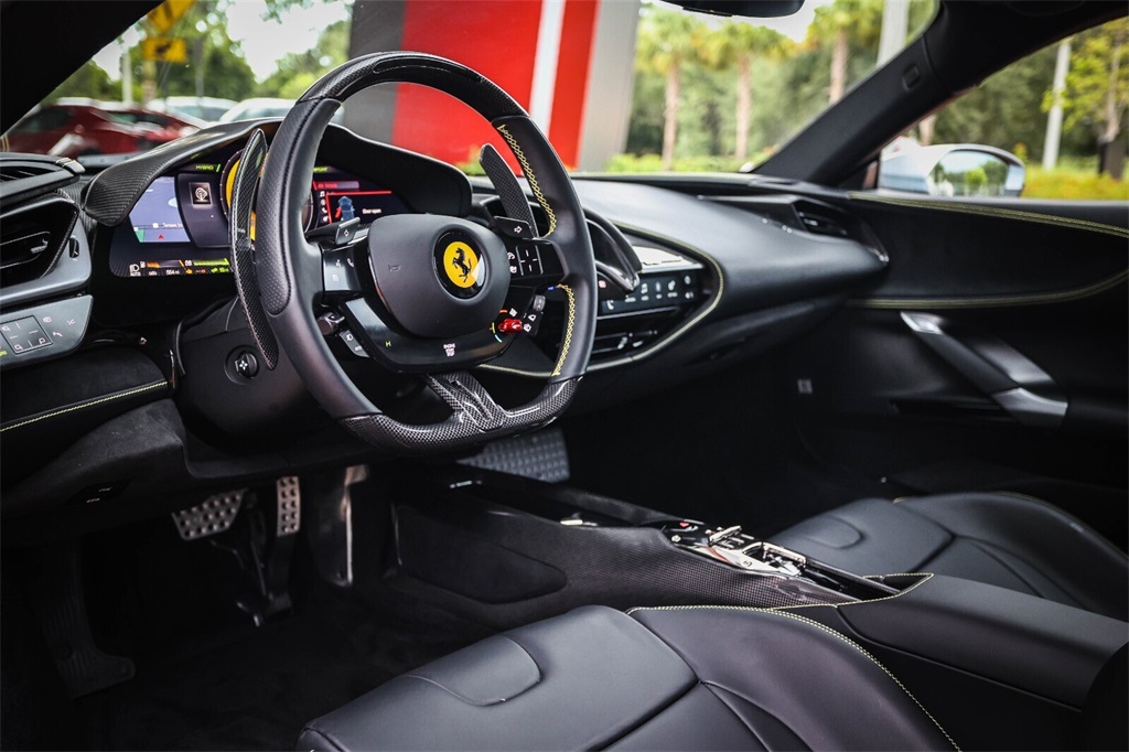 Certified Used 2021 Grigio Titanio Ferrari Base image 30